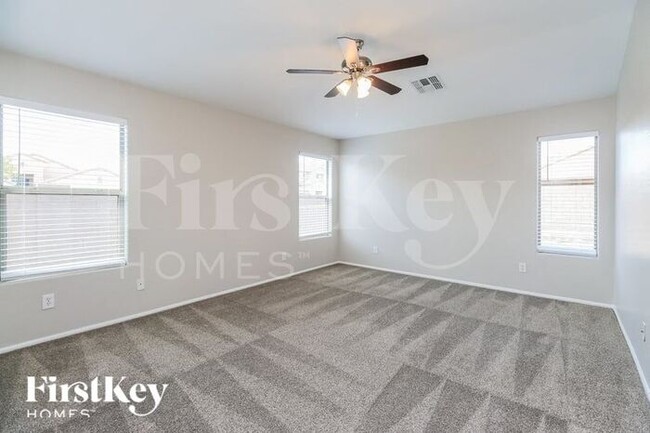 Building Photo - 3842 E Aragonite Ln
