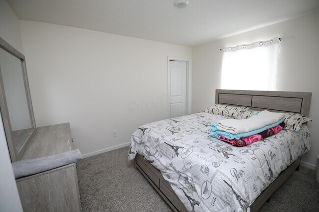 Building Photo - 216 Old Bay Dr