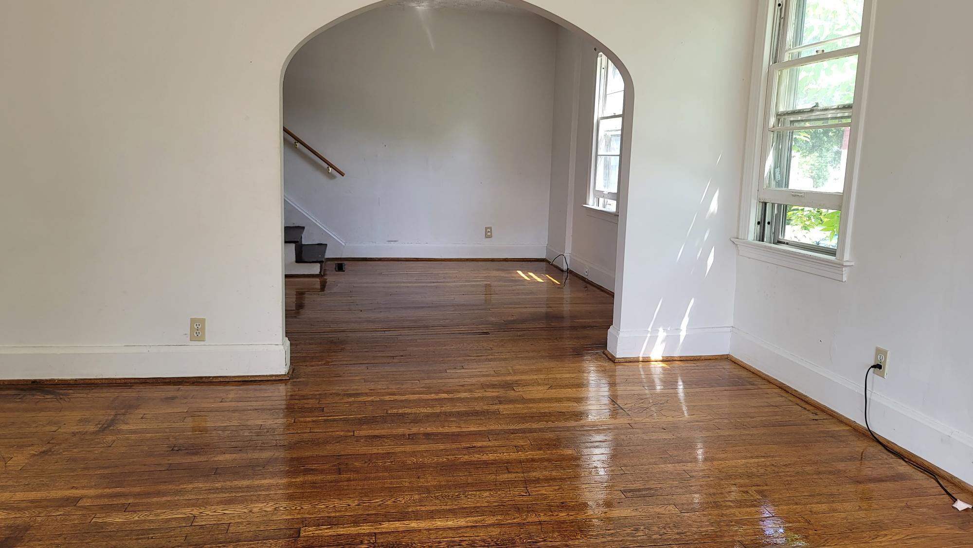 Building Photo - 658 S Rockhill Ave