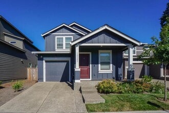 Building Photo - NEWER THREE BEDROOM WITH GARAGE