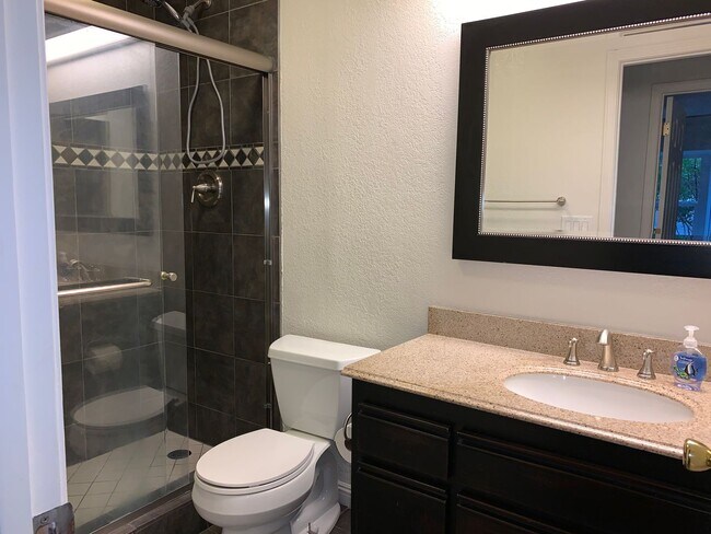 Building Photo - GRANITE BAY ~ HOME FOR RENT!