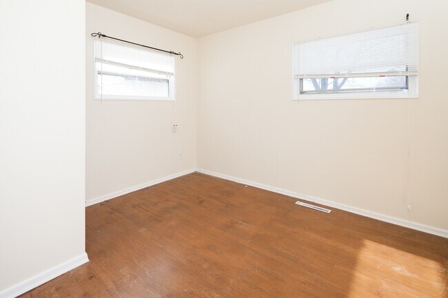 Building Photo - Todd Estates Home near UofD - COMING SOON