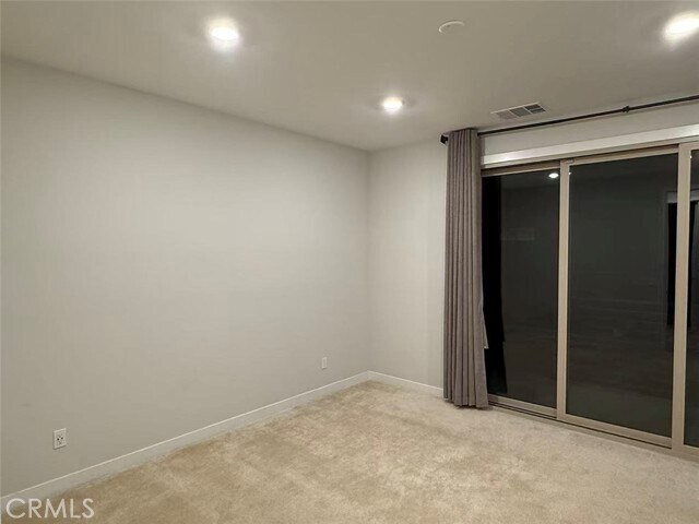 Building Photo - 602 Catalonia