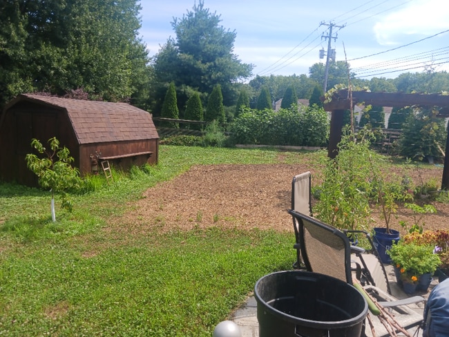 Building Photo - 801 Pinetree Way