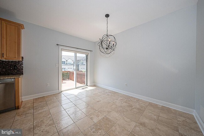 Building Photo - 757 Whitetail Cir