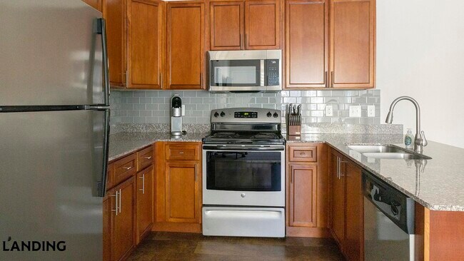 Building Photo - 100 Waterstone Park Cir