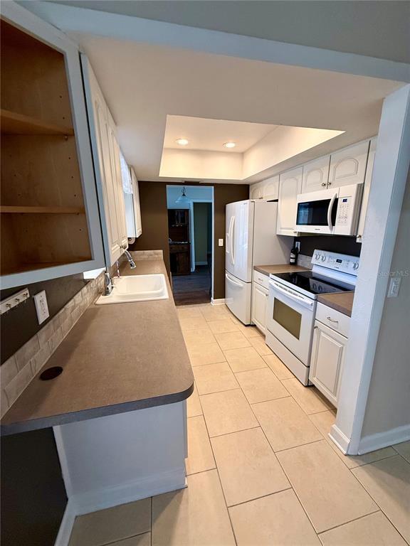Building Photo - 2729 Nodosa Dr