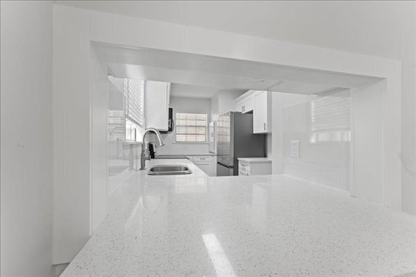 Building Photo - 5278 Treetops Dr