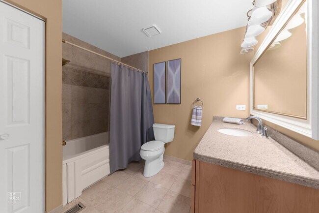 Building Photo - 15513 Whitehall Ln