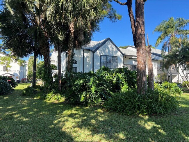 Building Photo - 5063 Heatherhill Ln