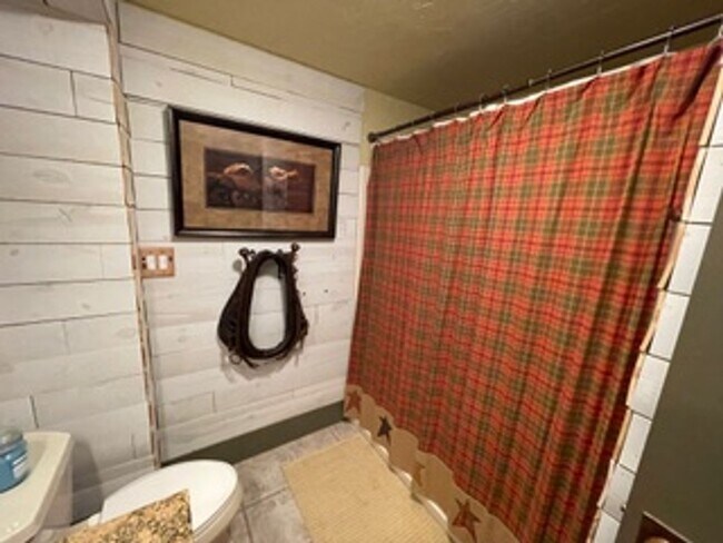 Building Photo - 314 Tamarron Dr