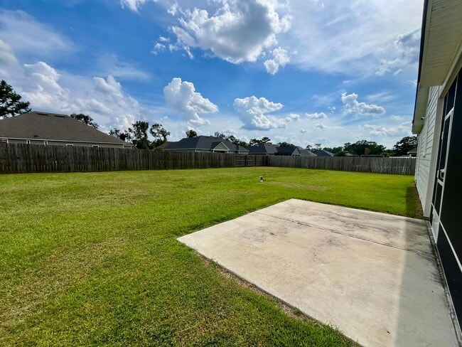 Building Photo - 3520 Spence Dr