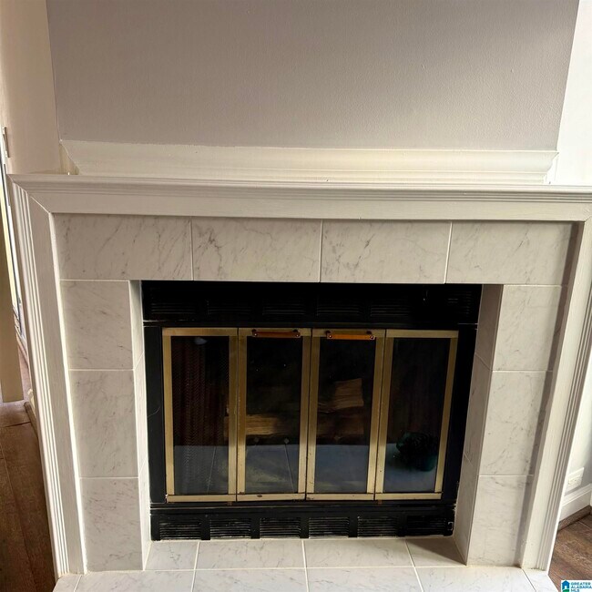 Building Photo - 1932 Waterford Pl