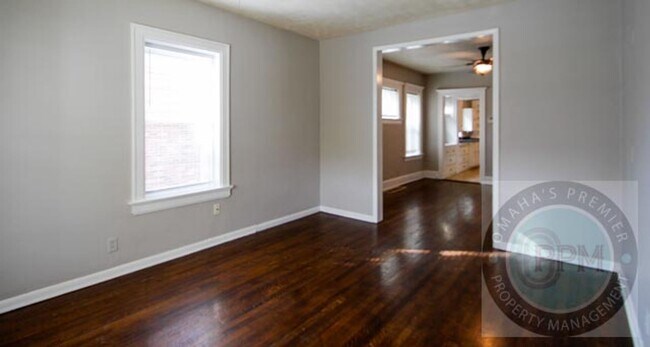 Building Photo - 530 Park Ave