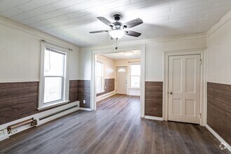 Building Photo - ds1308