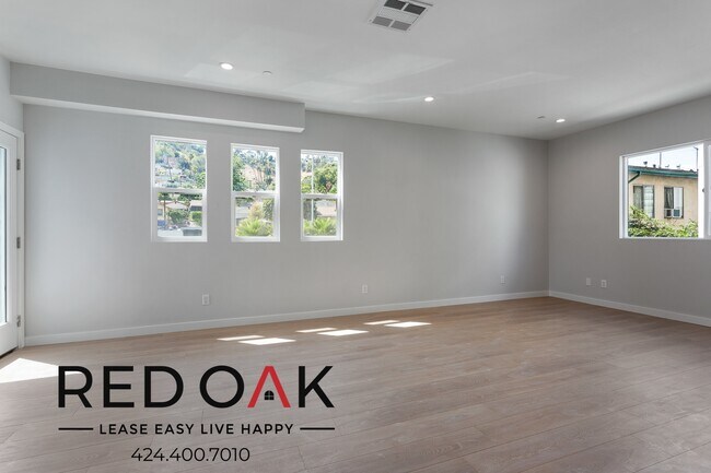 Building Photo - 4506 Esmeralda St