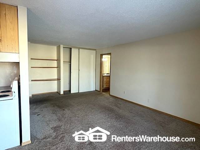 Building Photo - 1002 Westbrooke Way