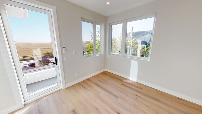 Building Photo - 212 Imperial Beach Blvd