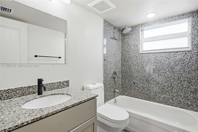 Building Photo - 13200 NE 7th Ave