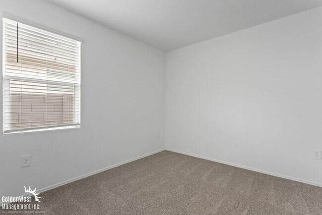 Building Photo - Charming 3Bdm 2Ba Home in Coolidge!