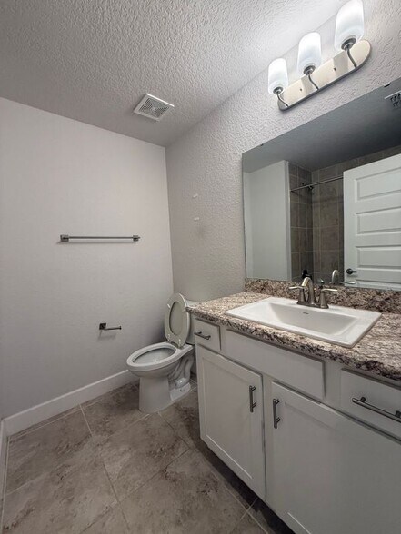 Building Photo - 1734 Carnostie Rd