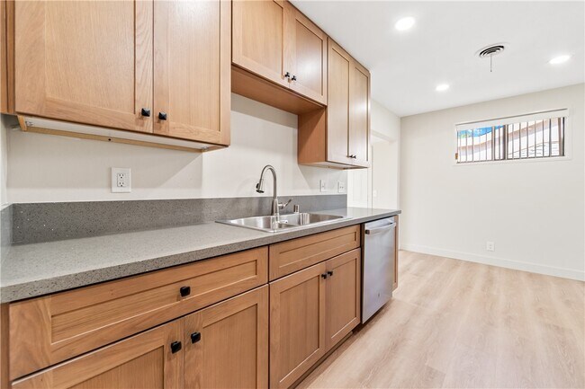 Building Photo - 6431 Brown