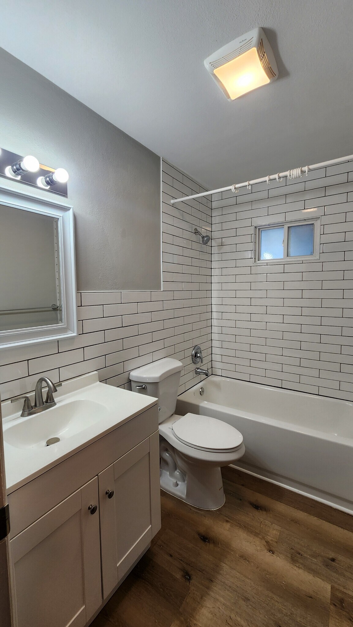 Building Photo - 4907 Heege Rd