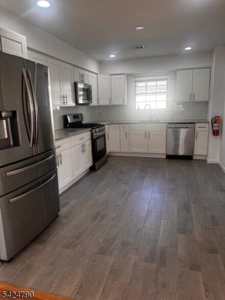 Building Photo - 81-83 Hawthorne Avenue Unit 3