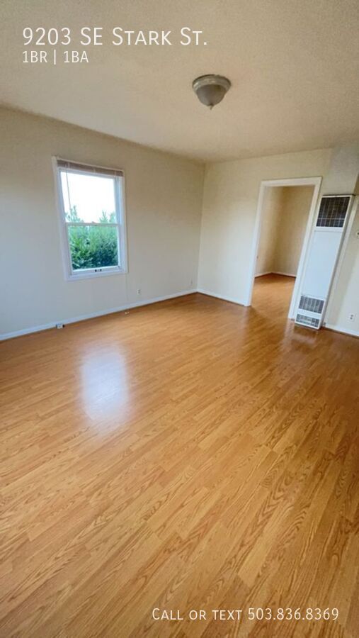 Building Photo - Cozy 1-Bedroom Duplex with Parking & Share...