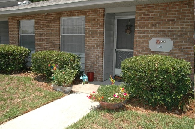 Building Photo - Pearl Lane Apartments