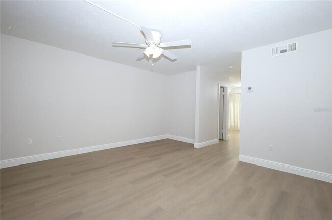 Building Photo - 4029 Henley Rd