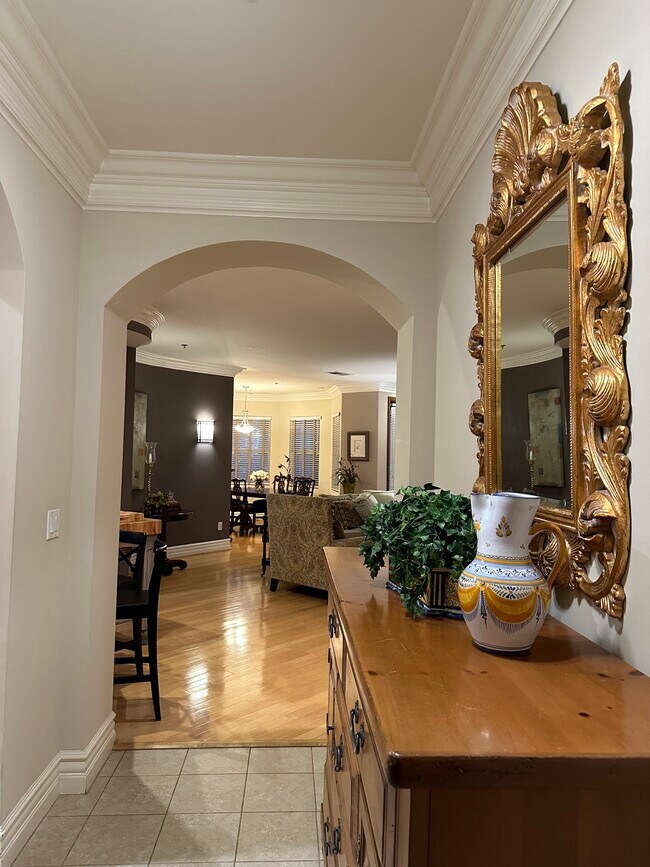 Building Photo - 1658 Camden Ave