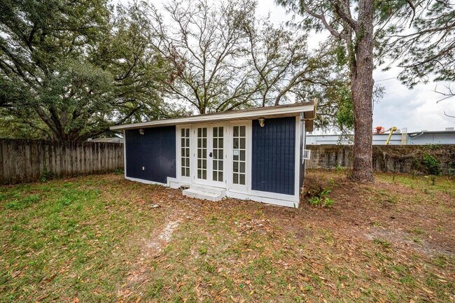 Building Photo - 6531 Hill Top Rd