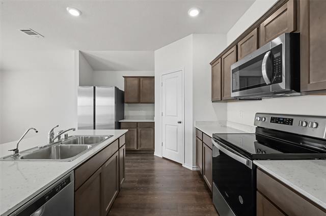 Building Photo - 1208 Fieldstone Ct