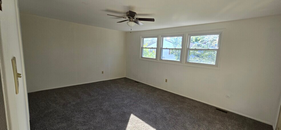Bedroom #2 - 70 Rittenhouse Dr