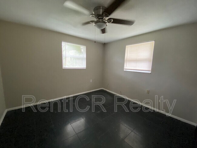 Building Photo - 4655 Koala Dr