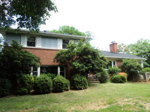 Building Photo - Roomy 3-Bedroom Home in Pantops with a 2 Car Garage and a Pool!
