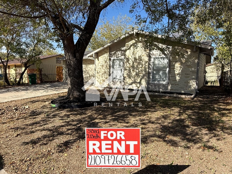 Building Photo - 5331 Beryl Cove