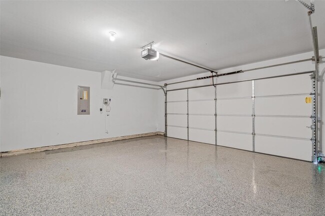 Building Photo - 1124 Diamond Dove Dr