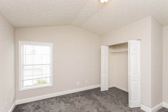 Building Photo - 7038 Hillcrest Chase Ln