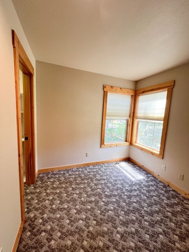 Building Photo - 4663 Marsh Hawk Dr