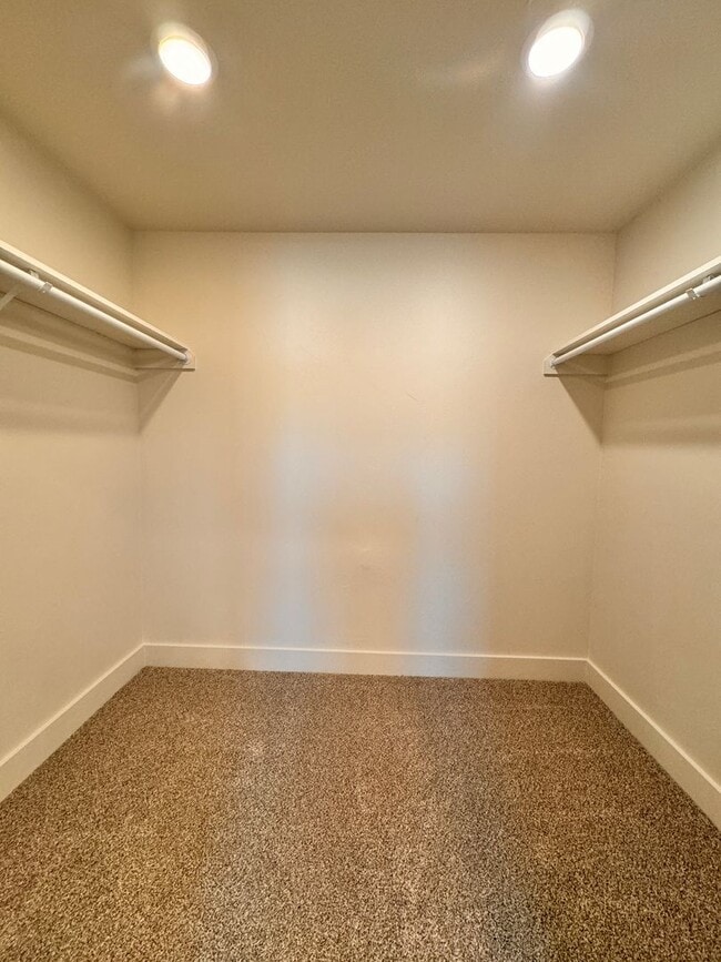 Building Photo - Modern, Spacious 3-Bedroom Townhome in the...