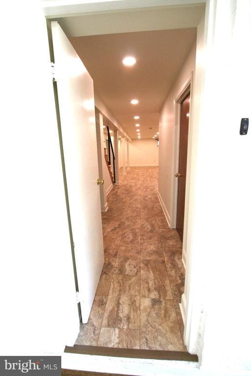 Building Photo - 10104 Towhee Ave