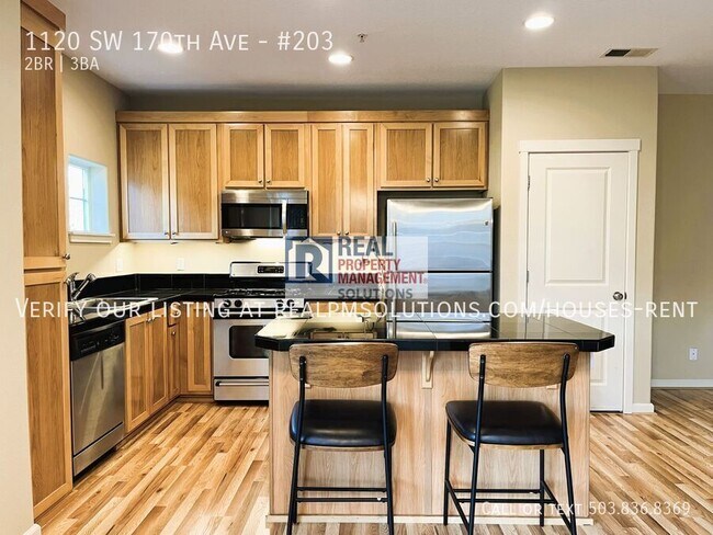 Building Photo - 1120 SW 170th Ave