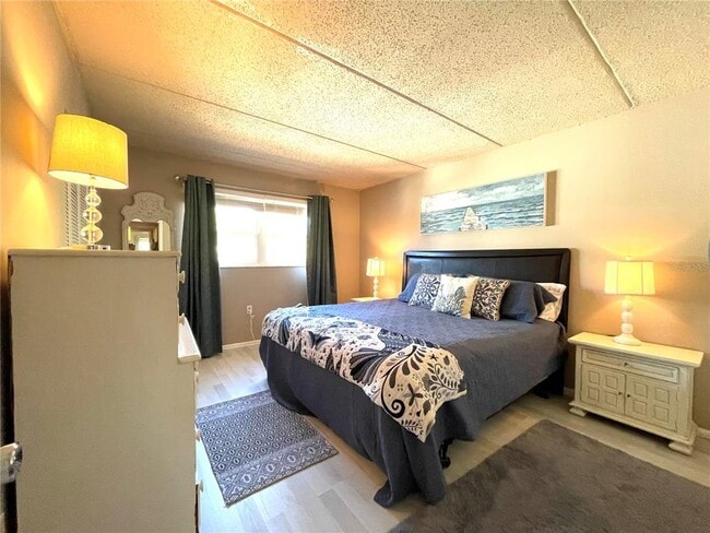 Building Photo - 920 Virginia St