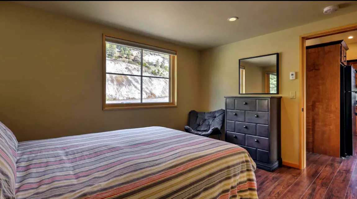 Building Photo - 58330 Donner Summit Rd