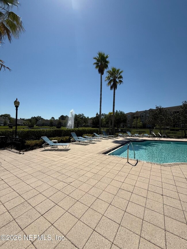 Building Photo - 7990 Baymeadows Rd