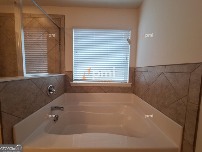 Building Photo - 7598 Bucknell Terrace