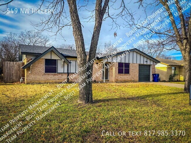 Building Photo - 549 NW Hillery St