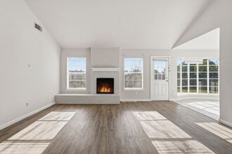 Building Photo - 11202 Sagehill Dr